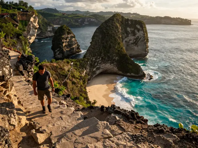 Tur Nusa Penida Bali: Panduan Lengkap Wisata ke Pulau Tersembunyi dengan Pantai Mempesona